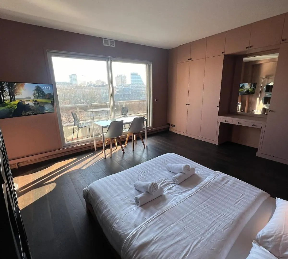 Luxury Suite View Eiffel Tower Paris 16Th Trocadero Apartment